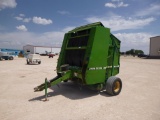 John Deere 535 Round Baler