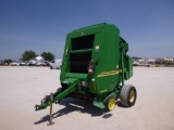 John Deere 467 Round Baler