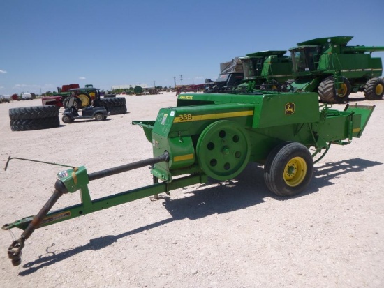 John Deere 338 Square Baler
