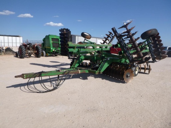 John Deere 650 Disc Harrow