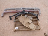 (2) Rear Recceiver Hitch's/(1) Set Runing Boards