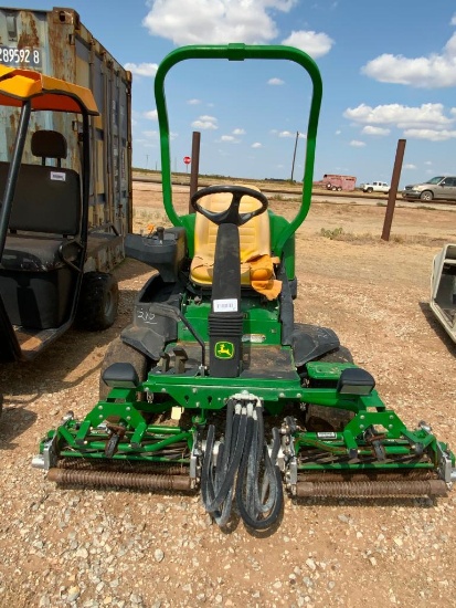 John Deere 2500B Precision Cut Mower