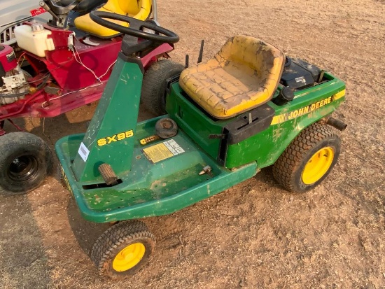 John Deere Riding Mower