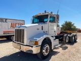 2000 Peterbilt 385 Truck