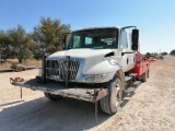 2005 International 4300 Roustabout Truck