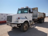 2000 Volvo Truck with Knight Manure Spreader