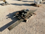 Pallet of Metal/QM16 Vise