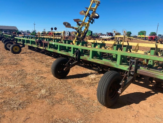 12 Row Sand Fighter Toolbar, 40 Ft, 40'' Spacing