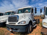 2004 Freightliner Day Cab Truck Tractor