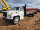 1989 Ford F700 Diesel, 20 + Tail Flatbed Truck