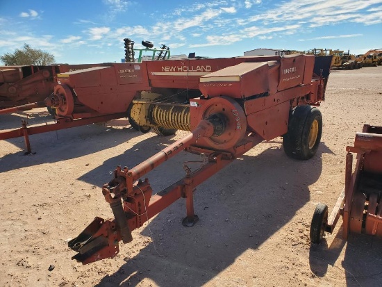 New Holand 326 Square Bale Baler