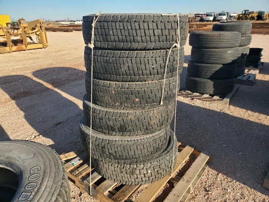 (6) 225/70R19.5 Tires