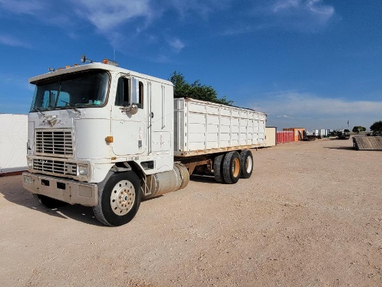 1985 International Eagle Cabover Grain Truck