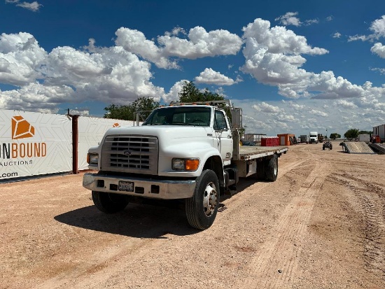 1999 Ford F-Series Flatbed Truck