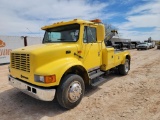 1999 International 4700 Wrecker Truck