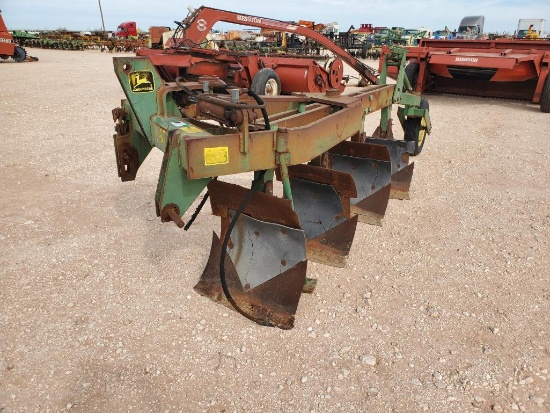 John Deere 3945 4 Bottom Switch Plow