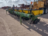 John Deere 1700 Vacuum Planter