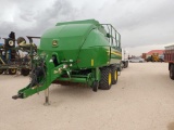 John Deere L340 NP 3x4 Square Bailer