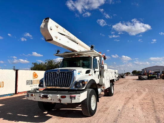 2009 International 7300 Bucket Truck