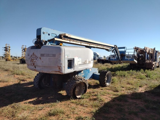 Genie S-65 Manlift ( Does Not Run Parts Machine )