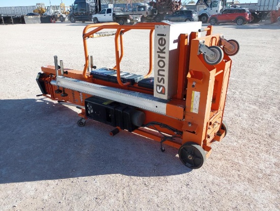 2017 Snorkel UL40AC Push-Around Mast Lift