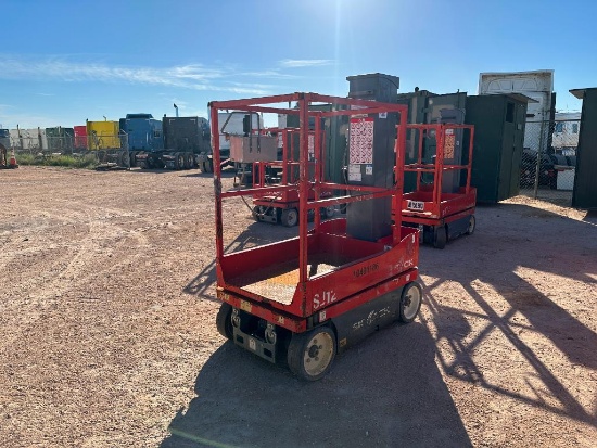 Self Propelled One Person Lift