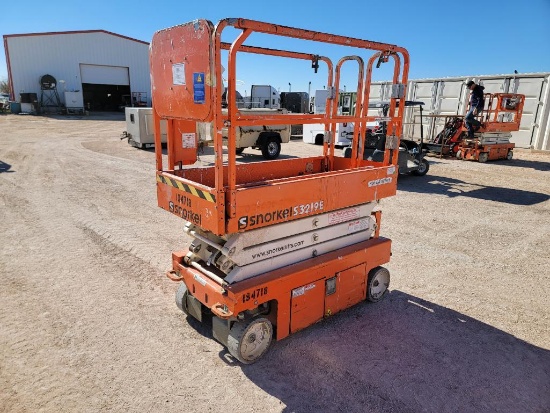 2018 Snorkel S3219E Scissor Lift