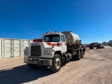 1987 Mack R688ST Sprayer Nurse Truck