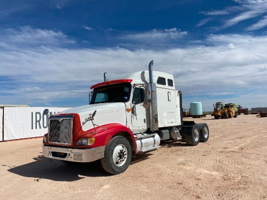 2005 International 9400i Sleeper Semi Truck