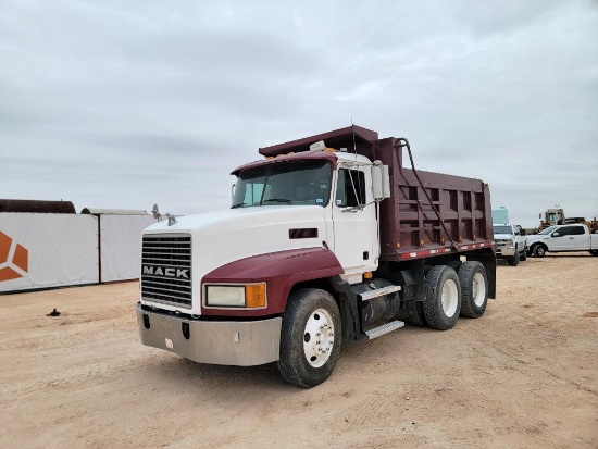 1999 Mack CH613 Dump Truck