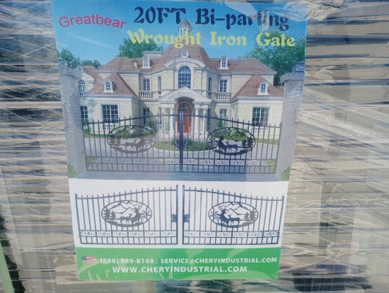 Unused Greatbear 20ft Iron Gate with ''DEER '' Artwork in the Middle Gate Frame