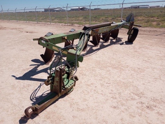 John Deere 2600 6 Bottom Moldboard Plow