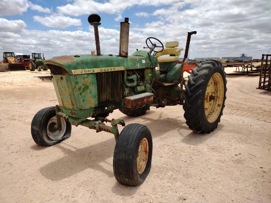 John Deere 3010 Tractor
