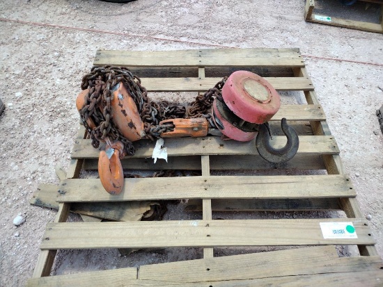 (2) Chain Hoist