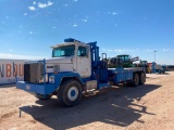 1999 International Paystar 5000 Winch Truck