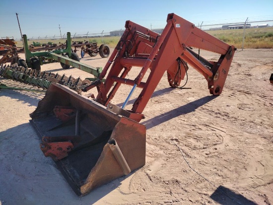 Case International 710 Front End Loader Attachment
