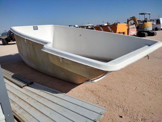 10Ft x 20Ft Fiberglass Pool w/Pump