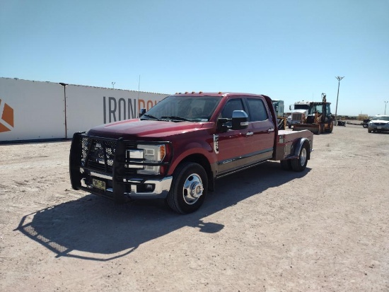 2017 Ford F-350 King Ranch Super Duty Flatbed Pickup