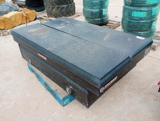 (2) Toolboxes