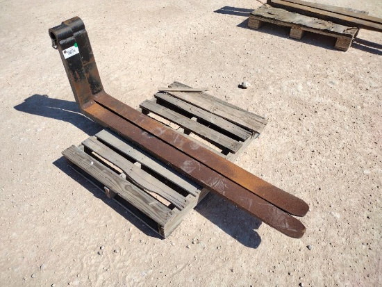 (1) Set 60" Telehandler Forks