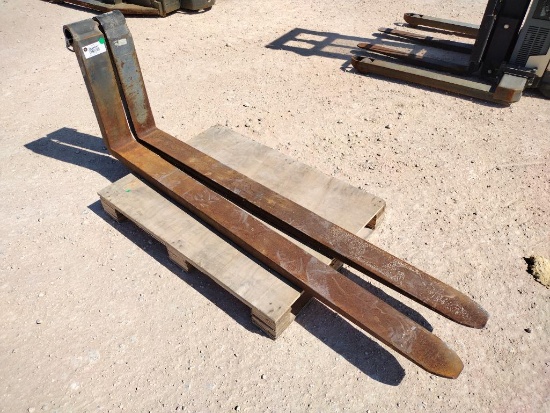 (1) Set 72" Telehandler Forks