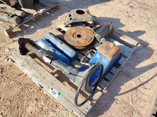 Pallet of Misc Engine Parts