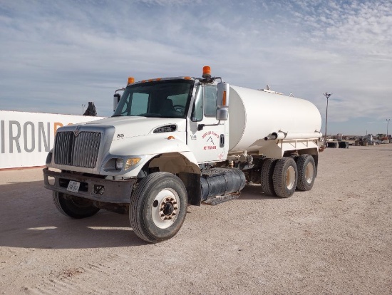2002 International 7500 Water Truck