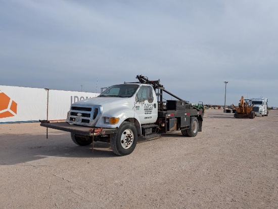 2007 Ford F-750 Super Duty Roustabout Truck