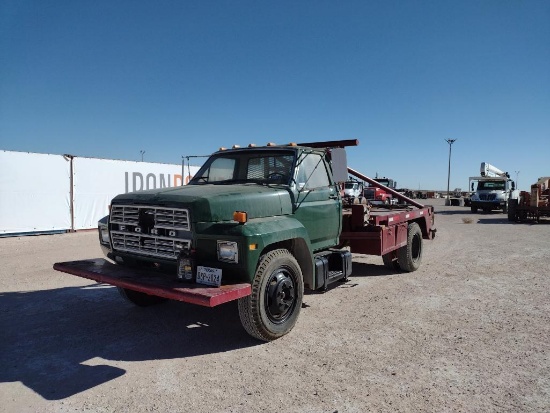 1984 Ford F600G Roustabout Truck