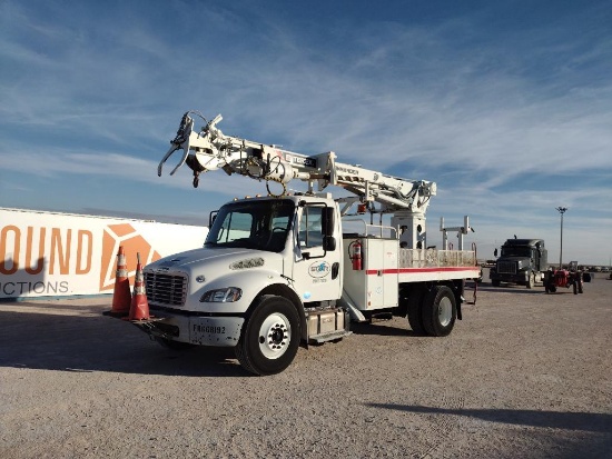 2015 Freightliner Digger Derrick Truck