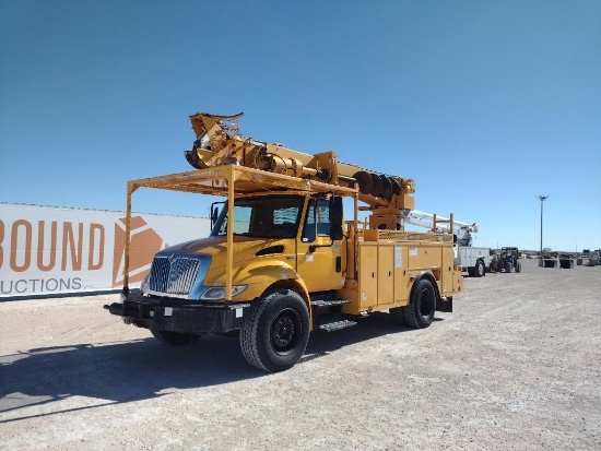 2012 International DuraStar 4300 Digger Derrick Truck
