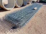 Lot w/ 16ft x 4ft Wire Mesh Panels