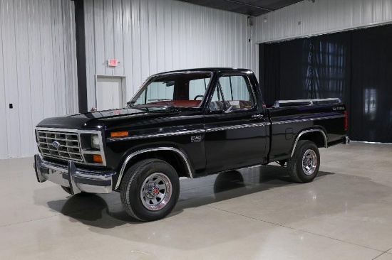 1985 Ford F-150 XLT Lariat Pickup