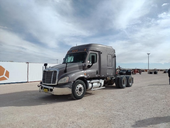 2010 Freightliner Cascadia Truck Tractor